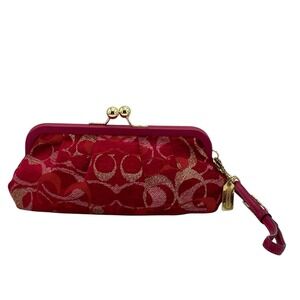 Vintage Coach Fuchsia Chenille Pleated Kisslock Frame Clutch Wristlet